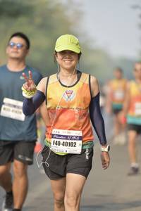 BIB: 42195, 40102
                            <button type="button" onclick="openModal(8257057)" class="btn btn-primary btn-sm float-right btn-popup" data-toggle="modal" data-target=".modal-high-quality">
                        <i class="fas fa-shopping-cart"></i> Add to Cart
                    </button>
                                            <button type="button" onclick="isThisMe(8257057, true)" class="btn btn-success btn-sm float-right btn-popup btn-isme hidden" data-toggle="tooltip" data-placement="bottom" title="นี่คือรูปของคุณใช่ไหม คลิกที่นี่เพื่อเอาเข้าอัลบั้ม">
                        <i class="fas fa-plus"></i> Add to album
                    </button>
                    <button type="button" onclick="isThisMe(8257057, false)" class="btn btn-warning btn-sm float-right btn-popup btn-isnotme hidden">
                        <i class="fas fa-ban"></i> Remove from album
                    </button>